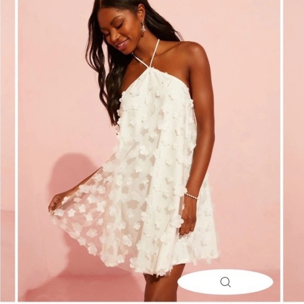 VICI NIARI FLORAL EMBELLISHED HALTER
MINI DRESS WHITE